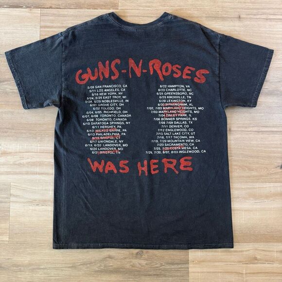 Urban Outfitters Guns And Roses Was Here Black Graphic Tour Shirt Size Medium - Picture 4 of 5